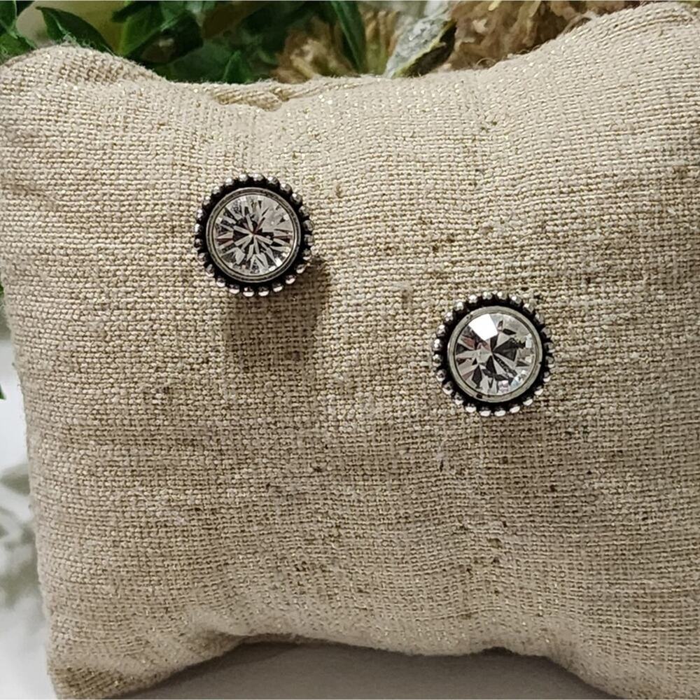 Brighton Grande‎ Round twinkle circle post earrings - Picture 2 of 3